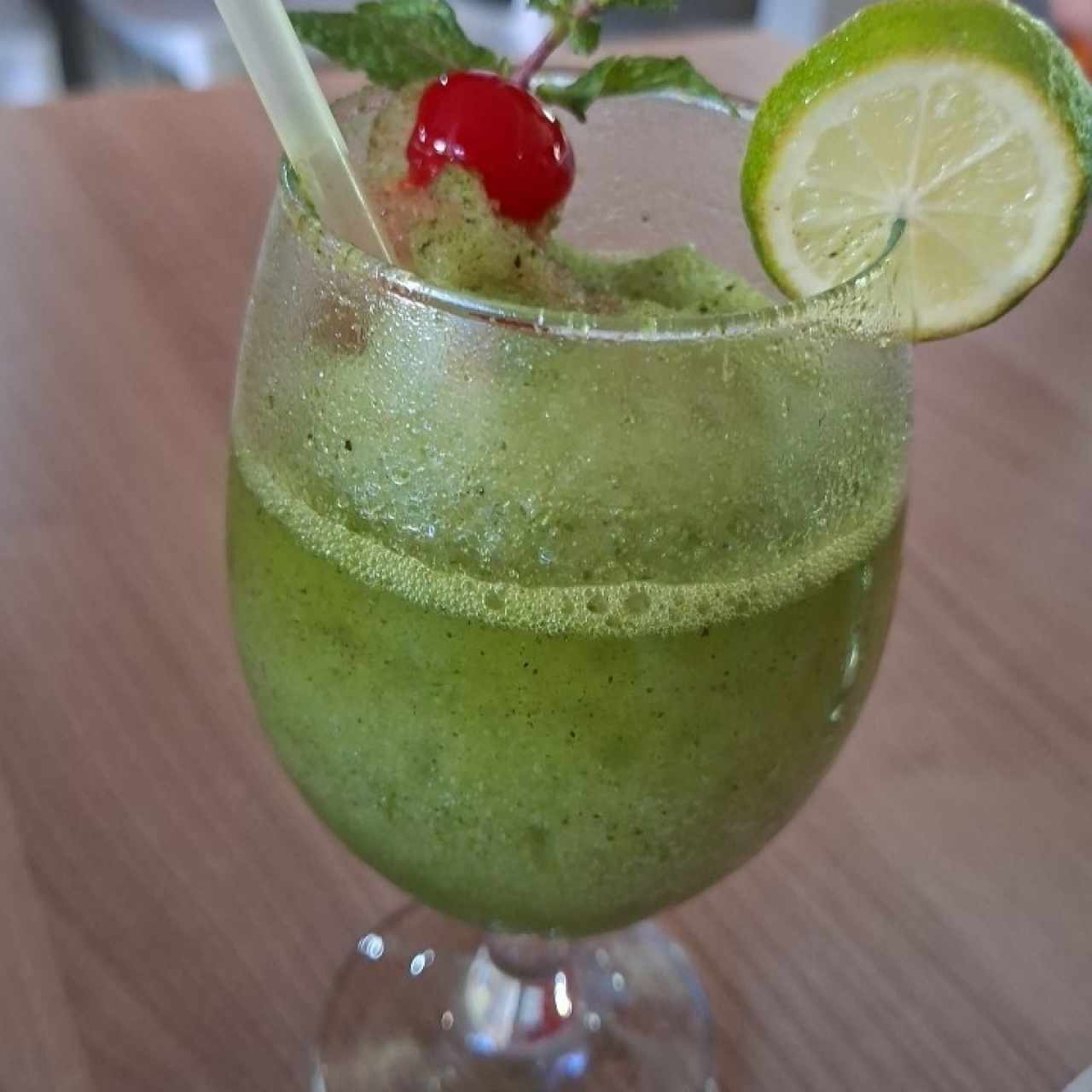 limonada con hiervabuena