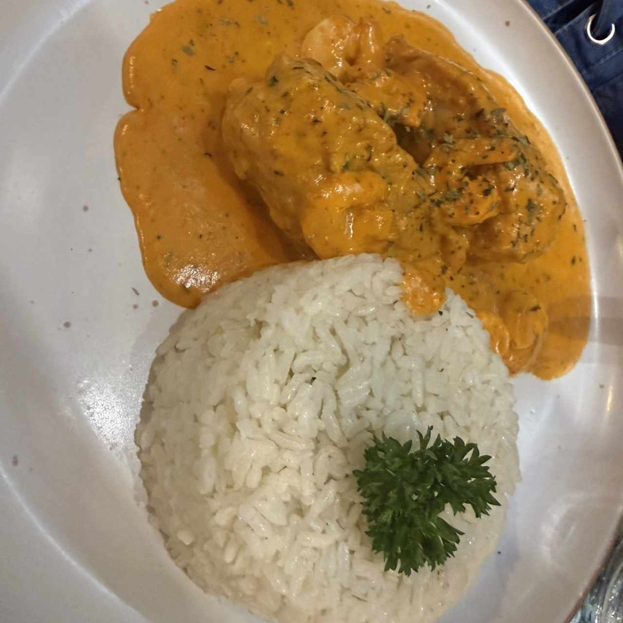Pescado en Salsa de Camarón