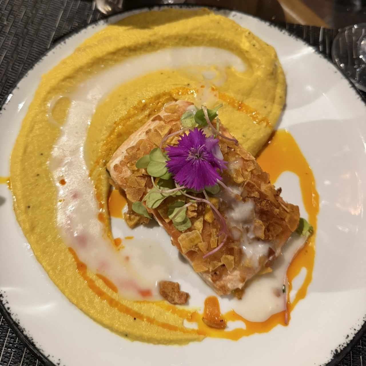 Platos Fuertes - Salmón Coiba