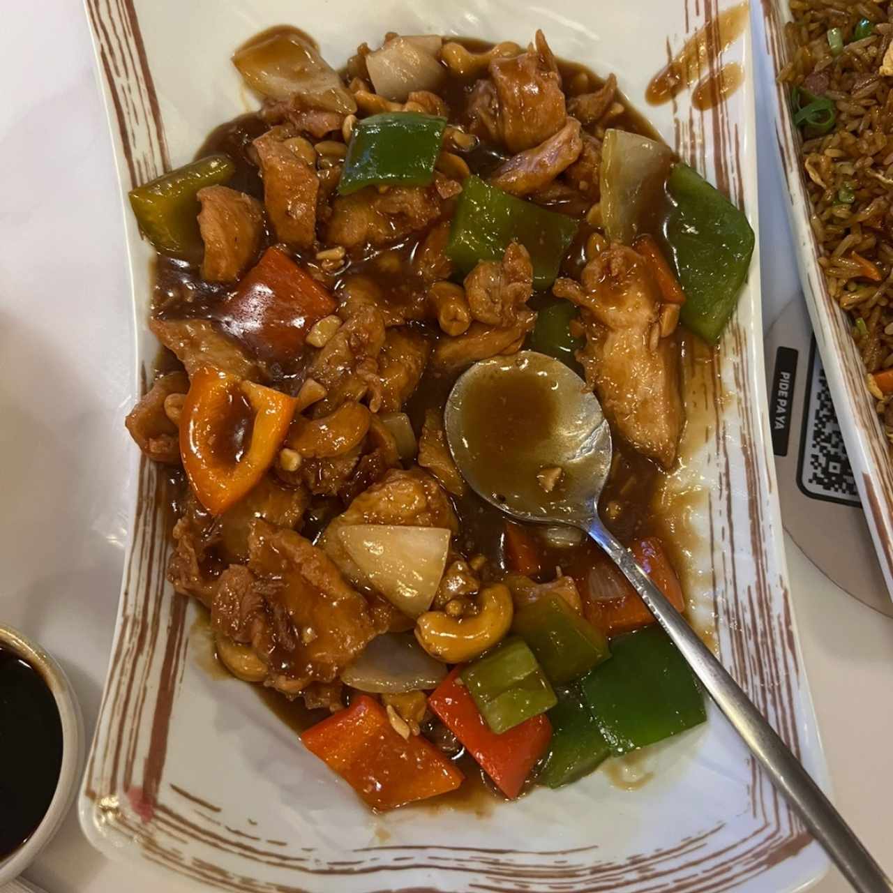 Pollo Con Pepitas De Marañon