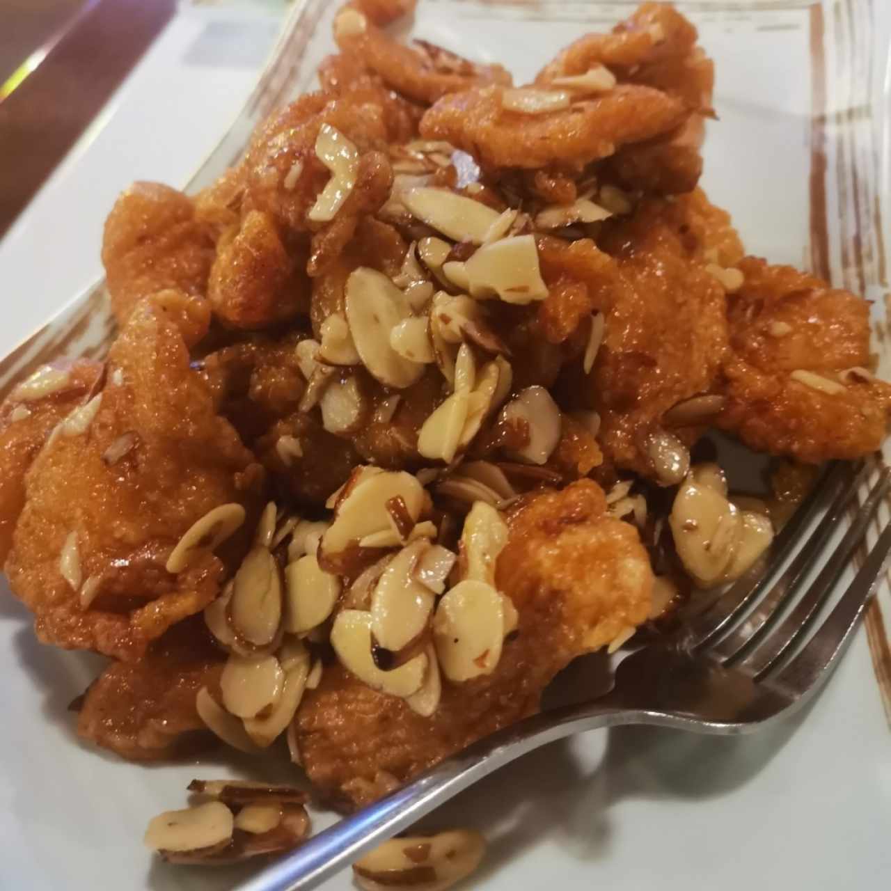 Pollo Con Miel y Almendra
