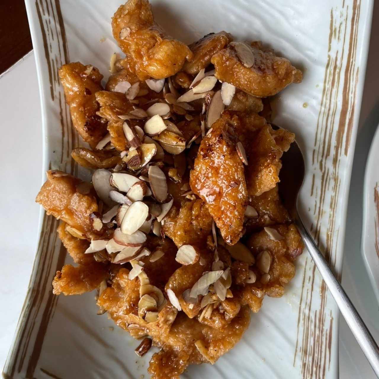 Pollo Con Miel y Almendra