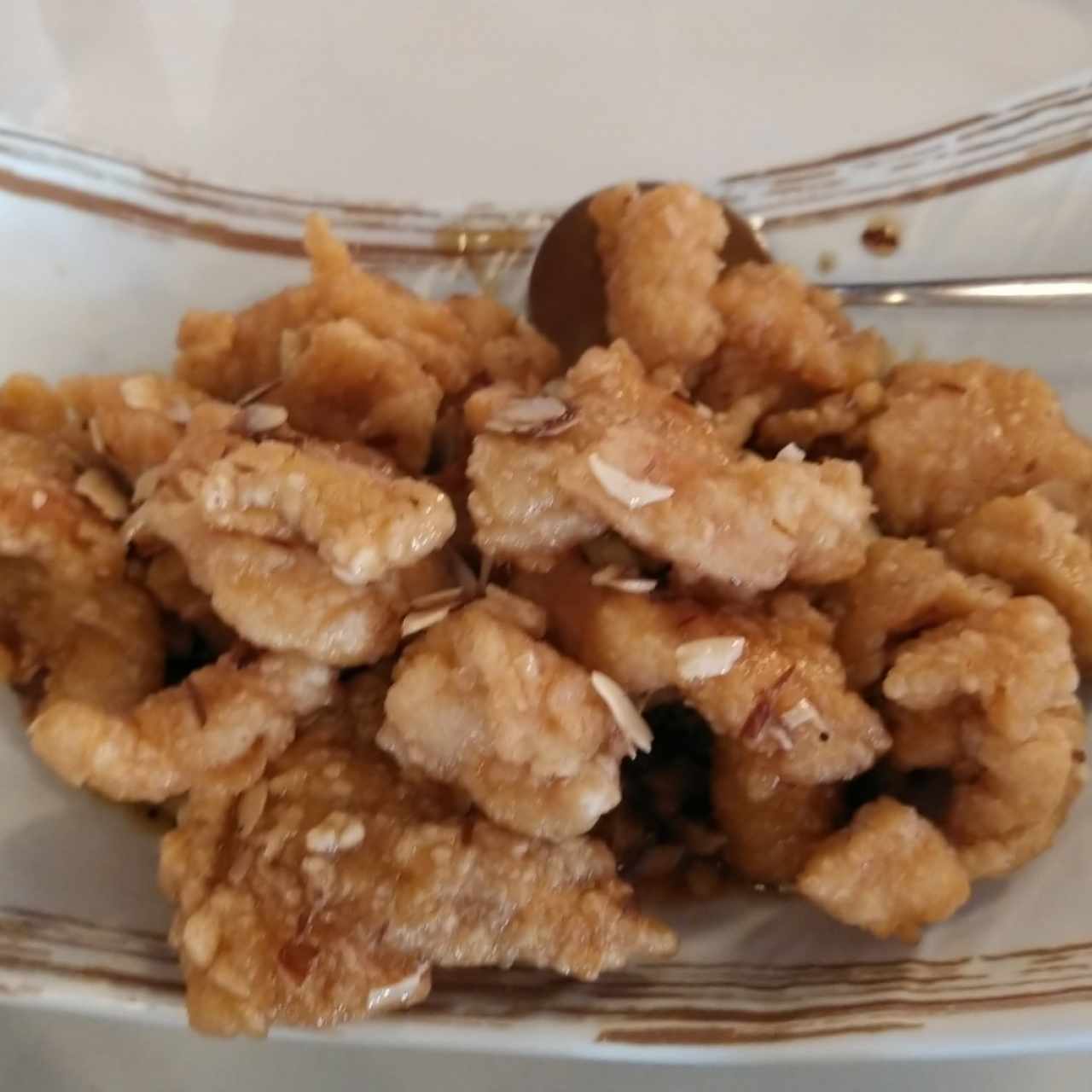 Pollo Con Miel y Almendra