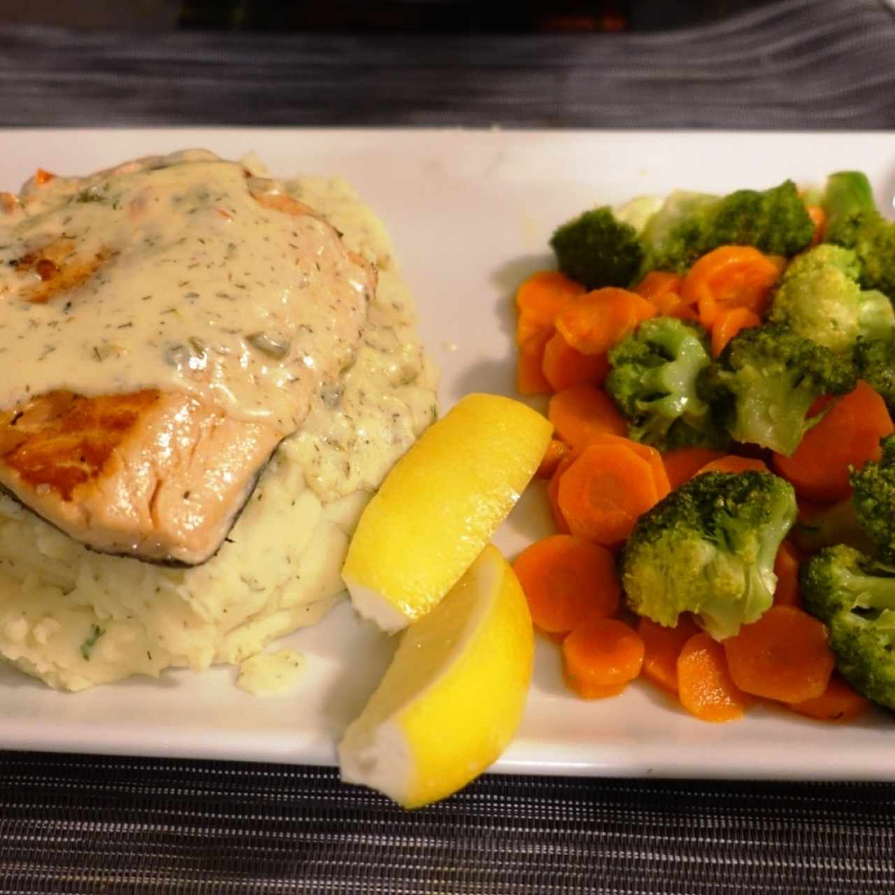 Platos fuertes - Salmon