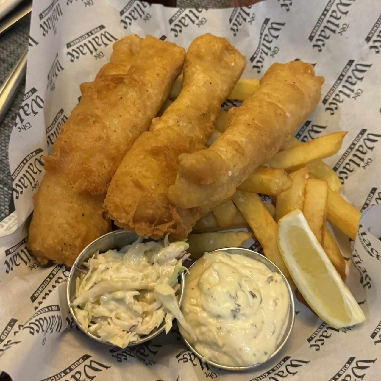 Platos fuertes - Fish and chips