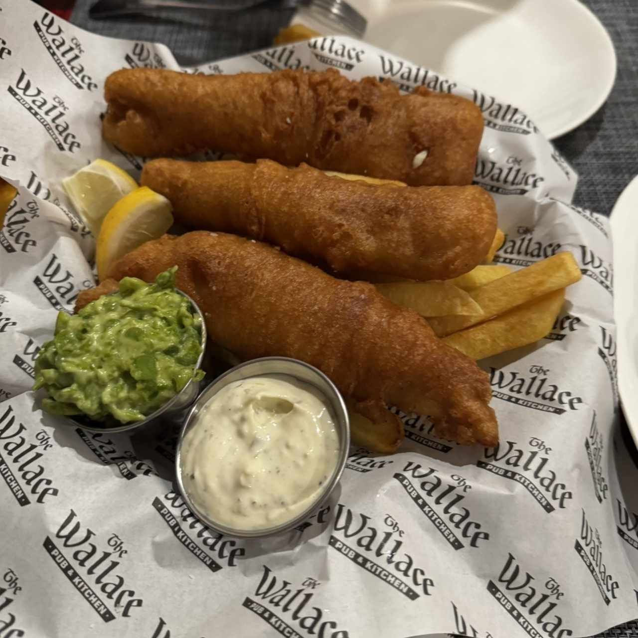 Platos fuertes - Fish and chips