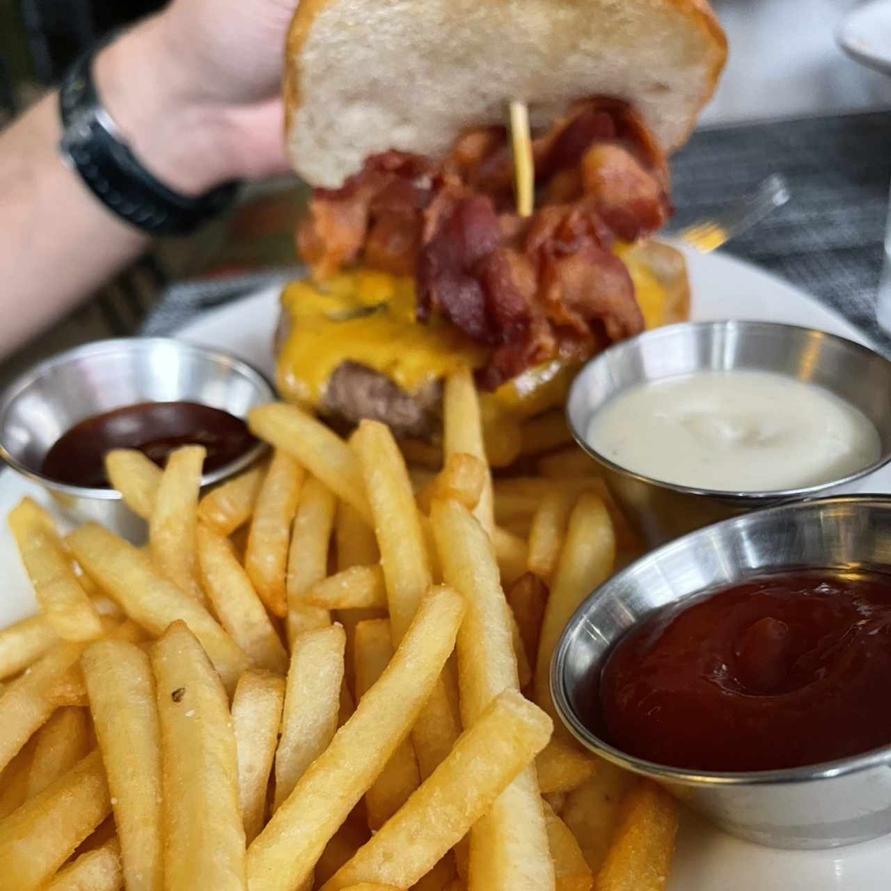 Coo Coo Q (El Primo Loco) Burger