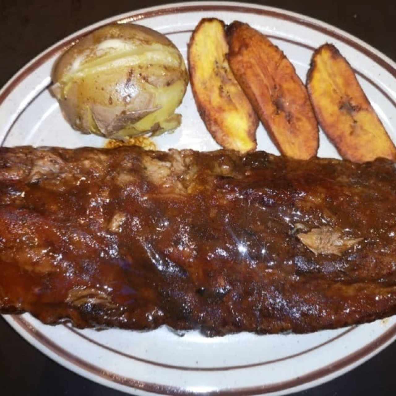 Baby Ribs con BBQ