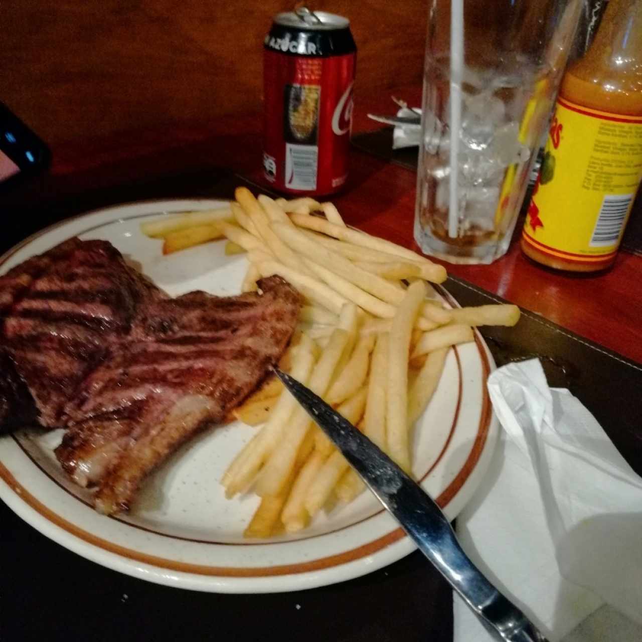 punta de palomilla imporada con papas fritas