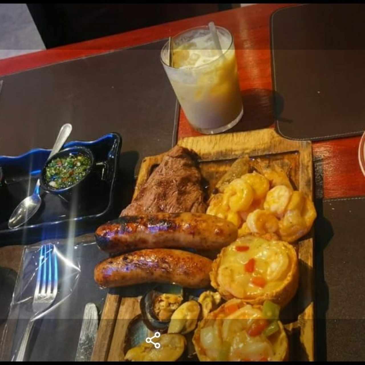 Nuestra Parrilla - Mar y Tierra 