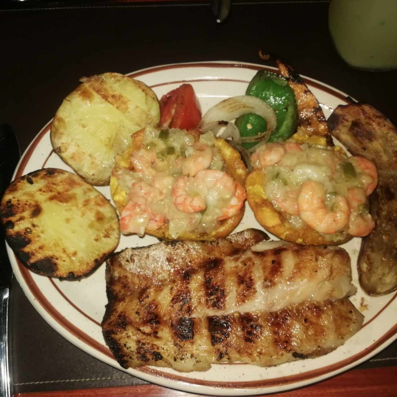 mixto de corvina/ camaron