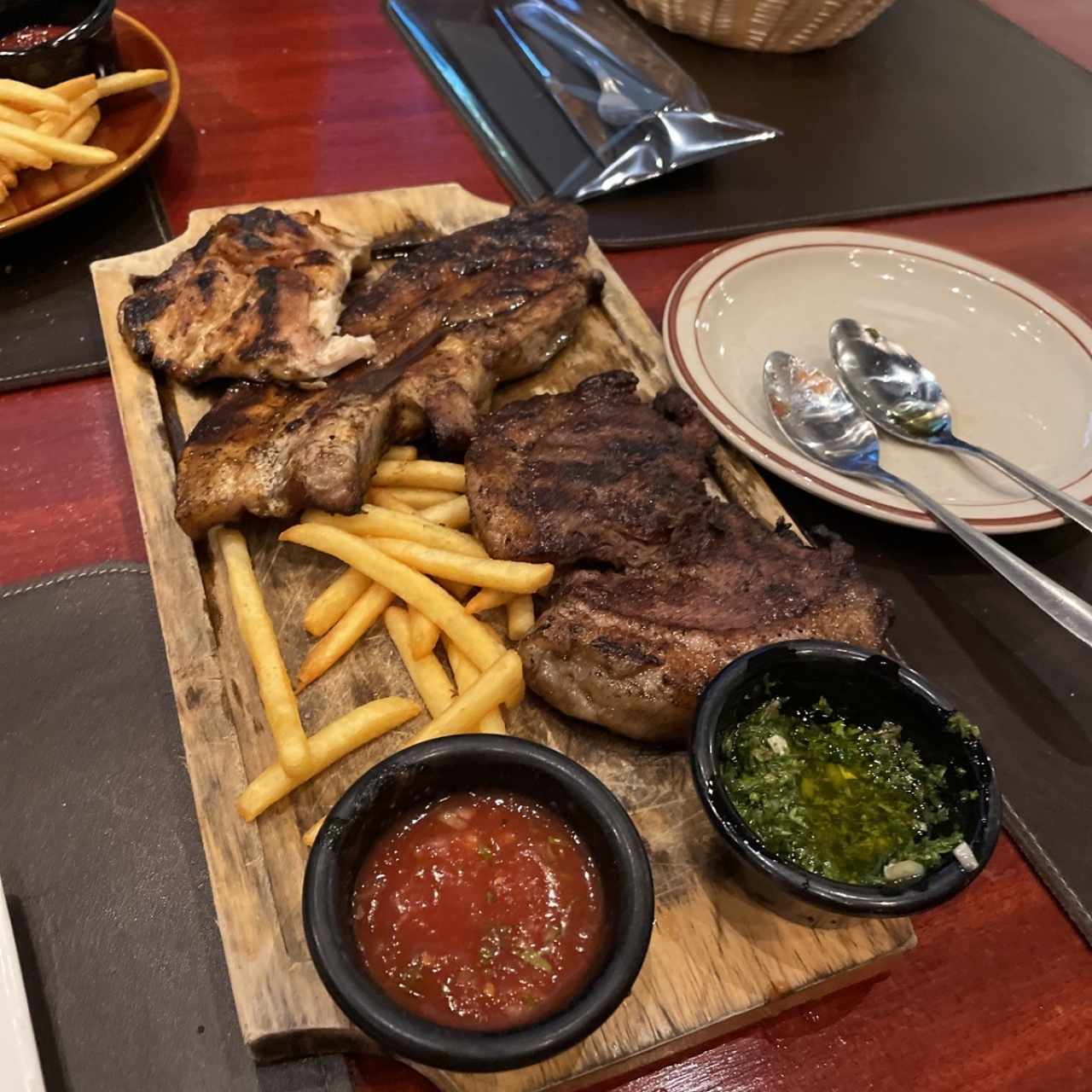 Nuestra Parrilla - Parrillada Pampa