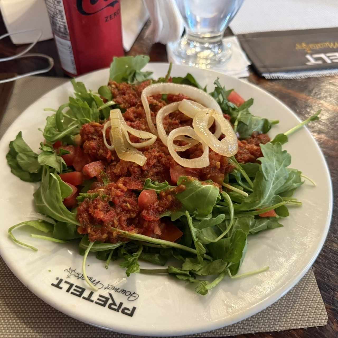 SALAD HOUSE