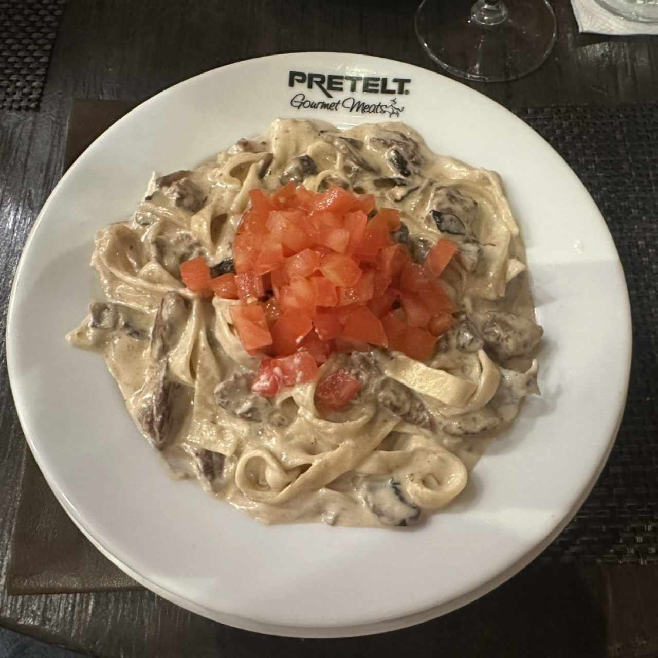 PASTAS - STEAK FETUCCINI