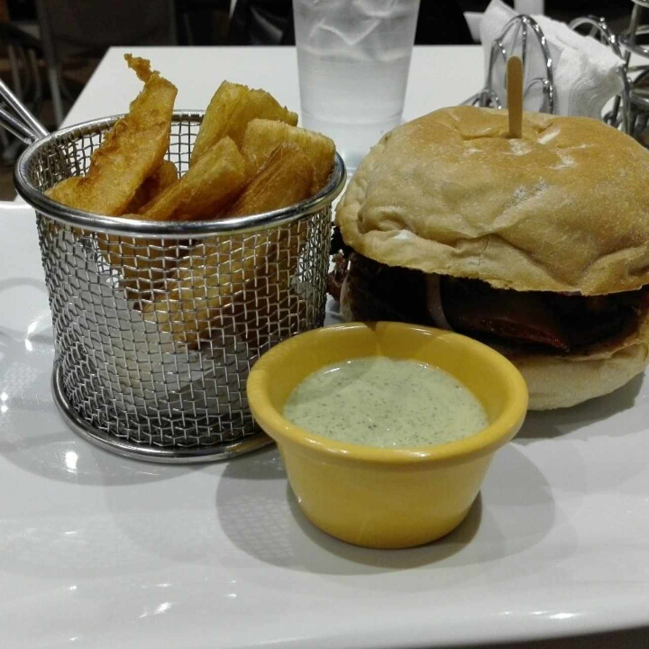 sándwich de chicharron