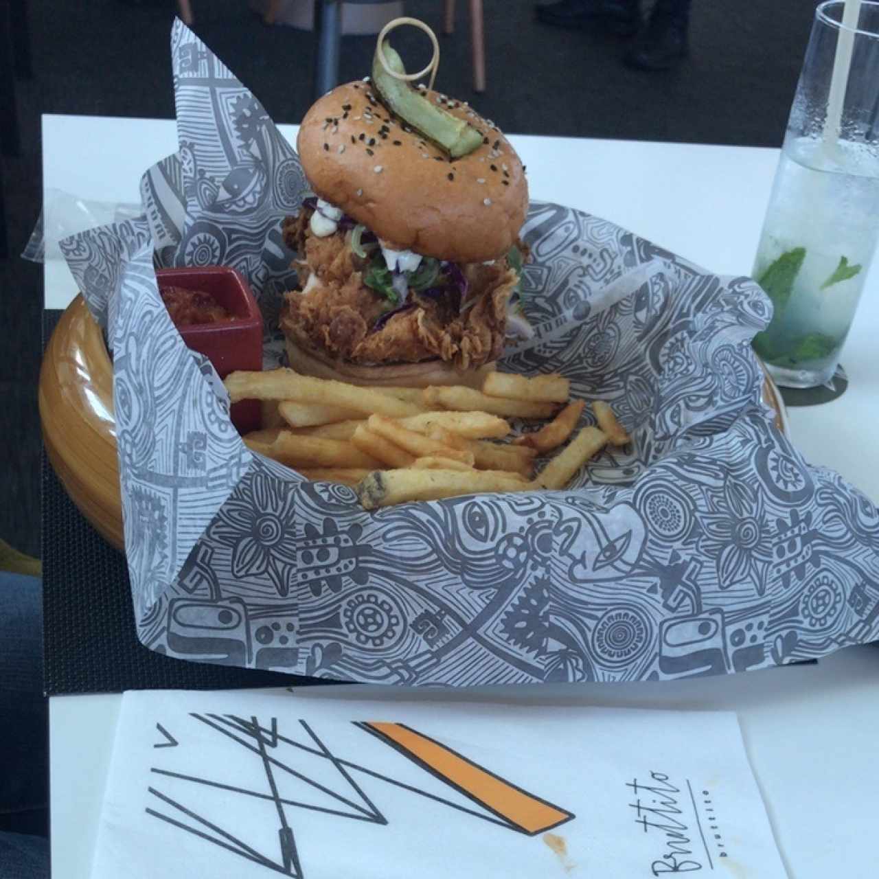 Chicken Sándwich