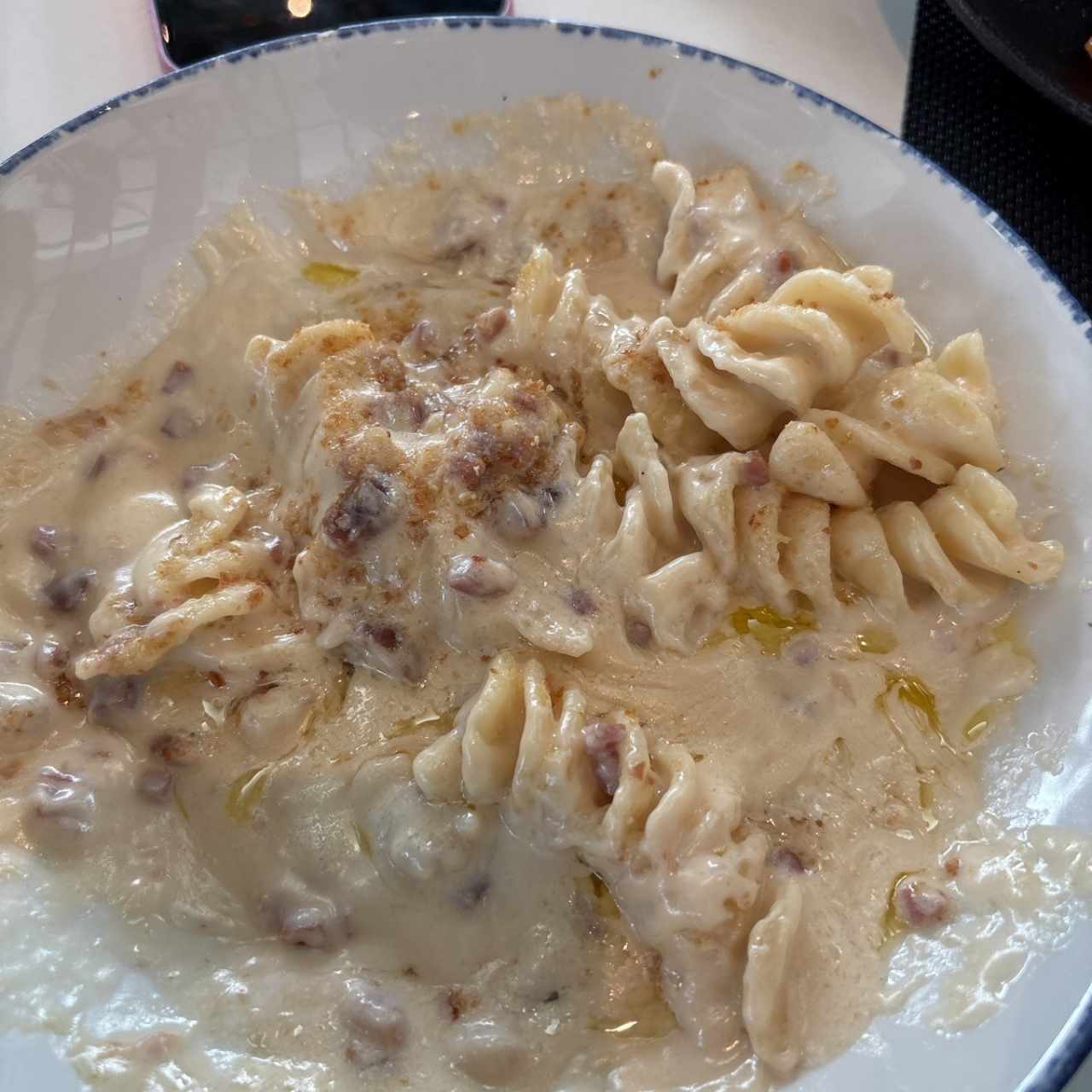 FUSILLI GIGANTI DI GRAGNANO AL PARMIGIANO TRUFADO