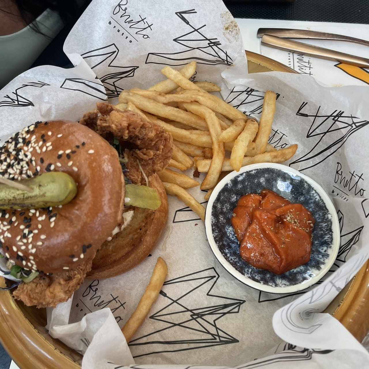 CHICKEN SANDWICH
