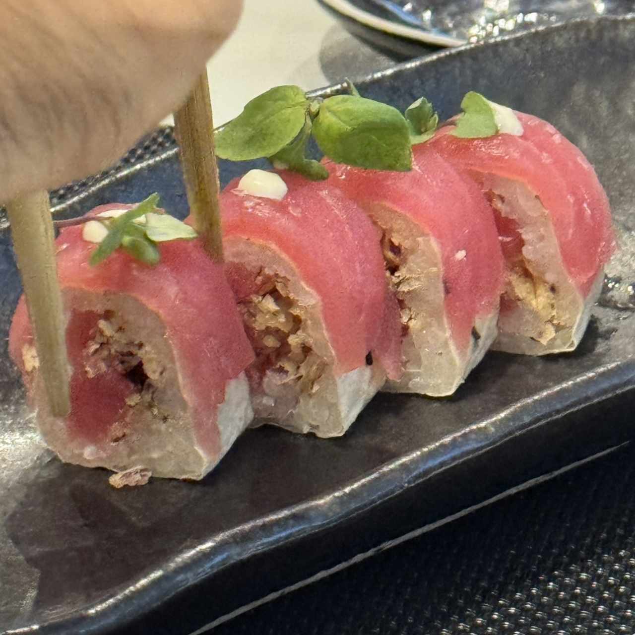 ATP (AZAHAR TUNA PIZZA) ROLL