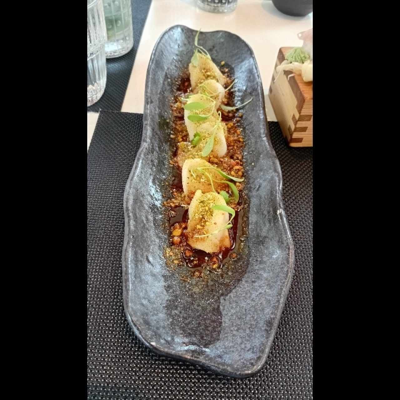 CRUDO DE WHITE TUNA