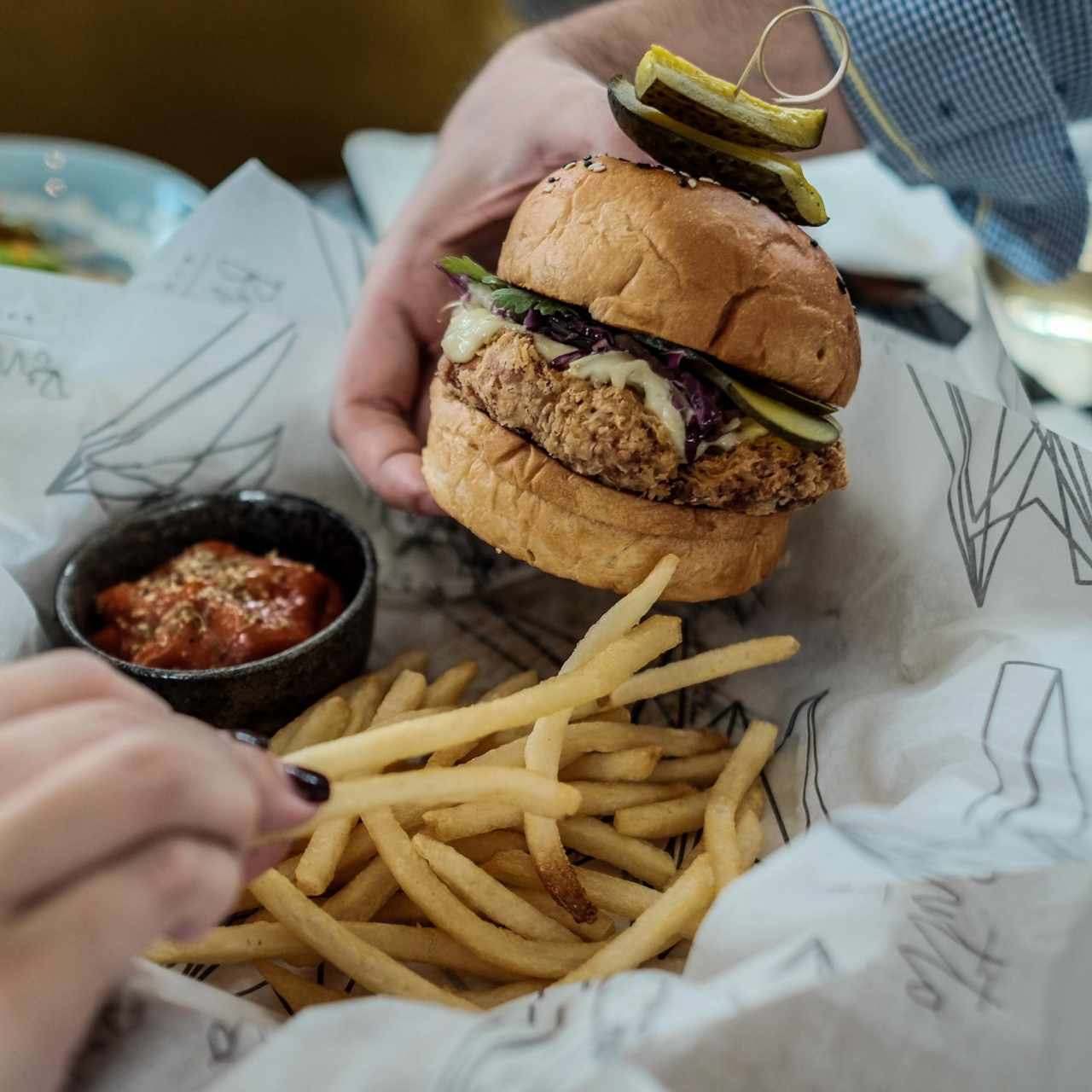 CHICKEN SANDWICH