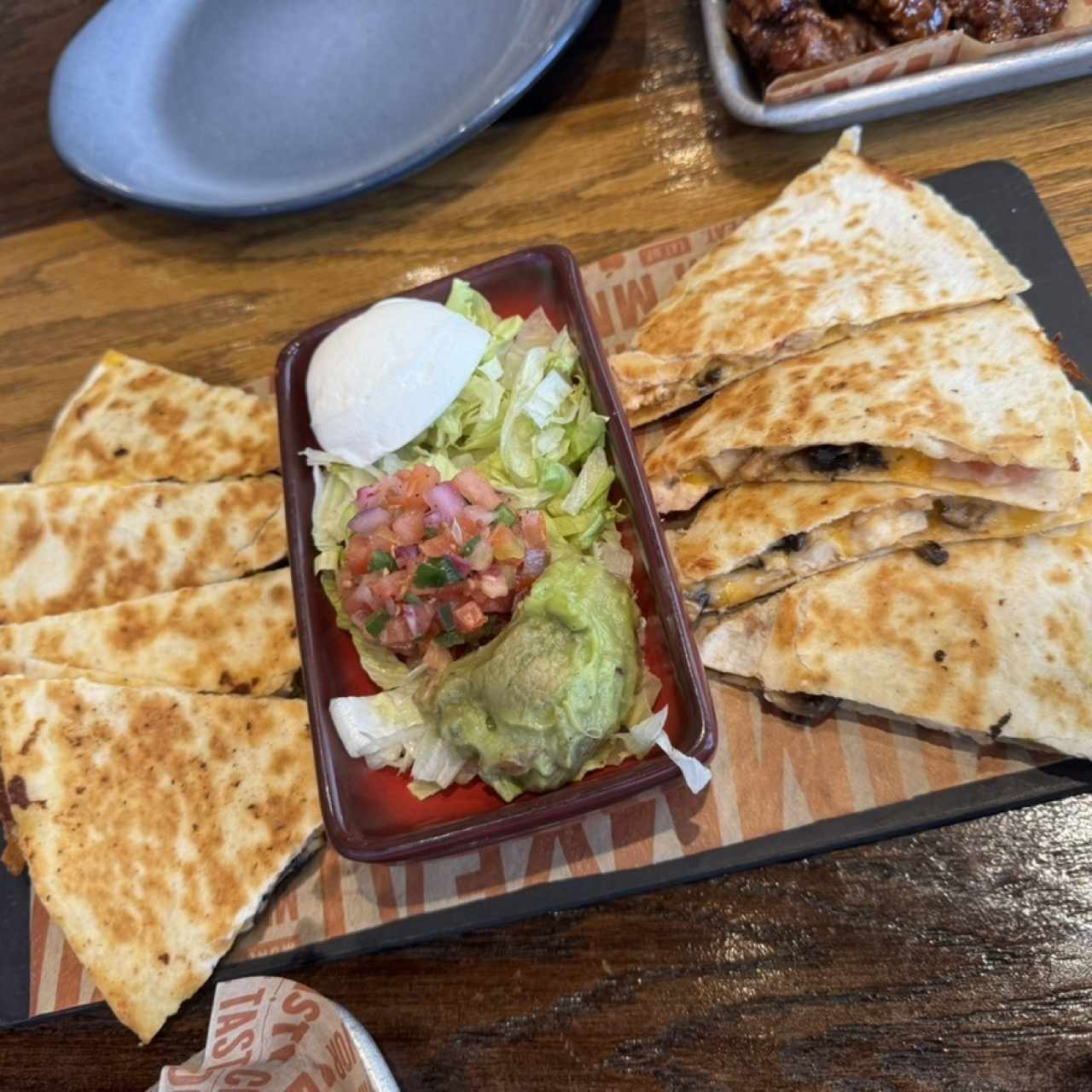 Entradas - Mucho Quesadilla
