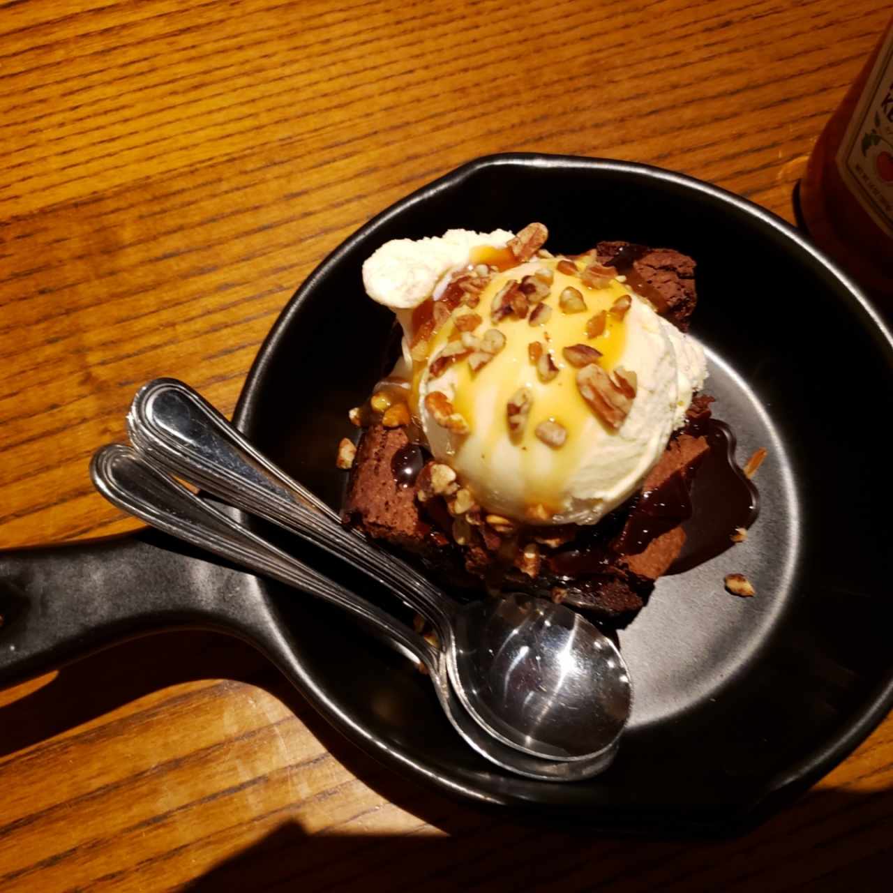 brownie con helado