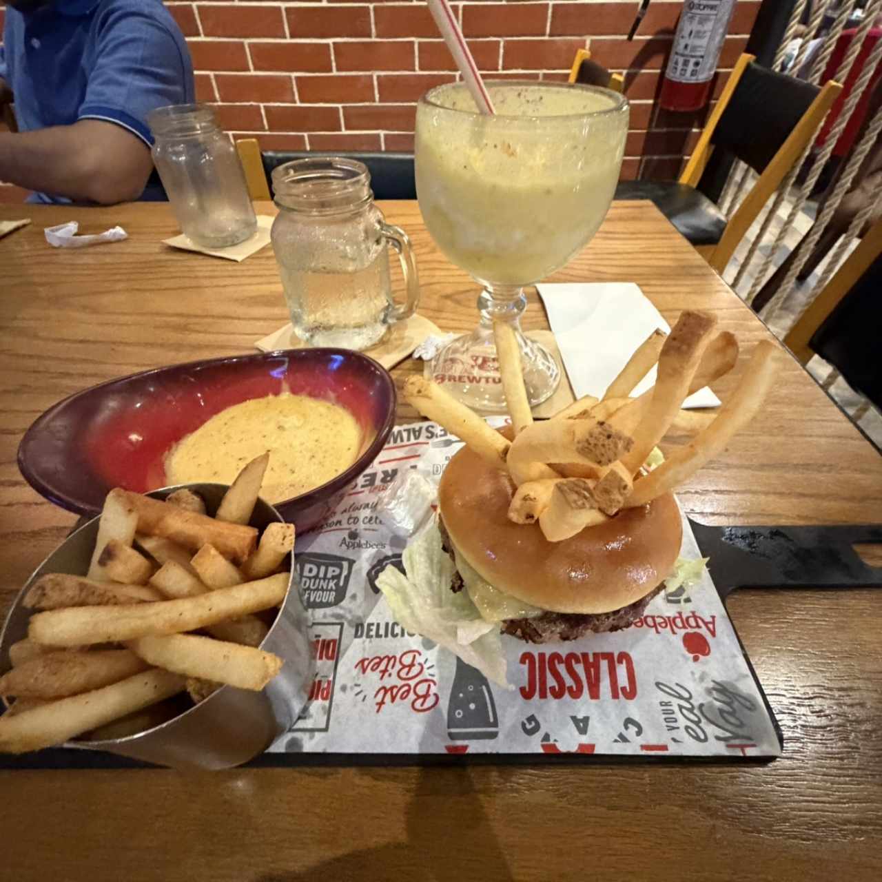 Handcrafted Burgers - Messy Burger