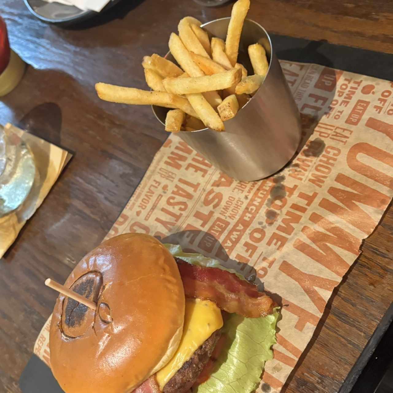 Bacon Cheedar Cheese Burger