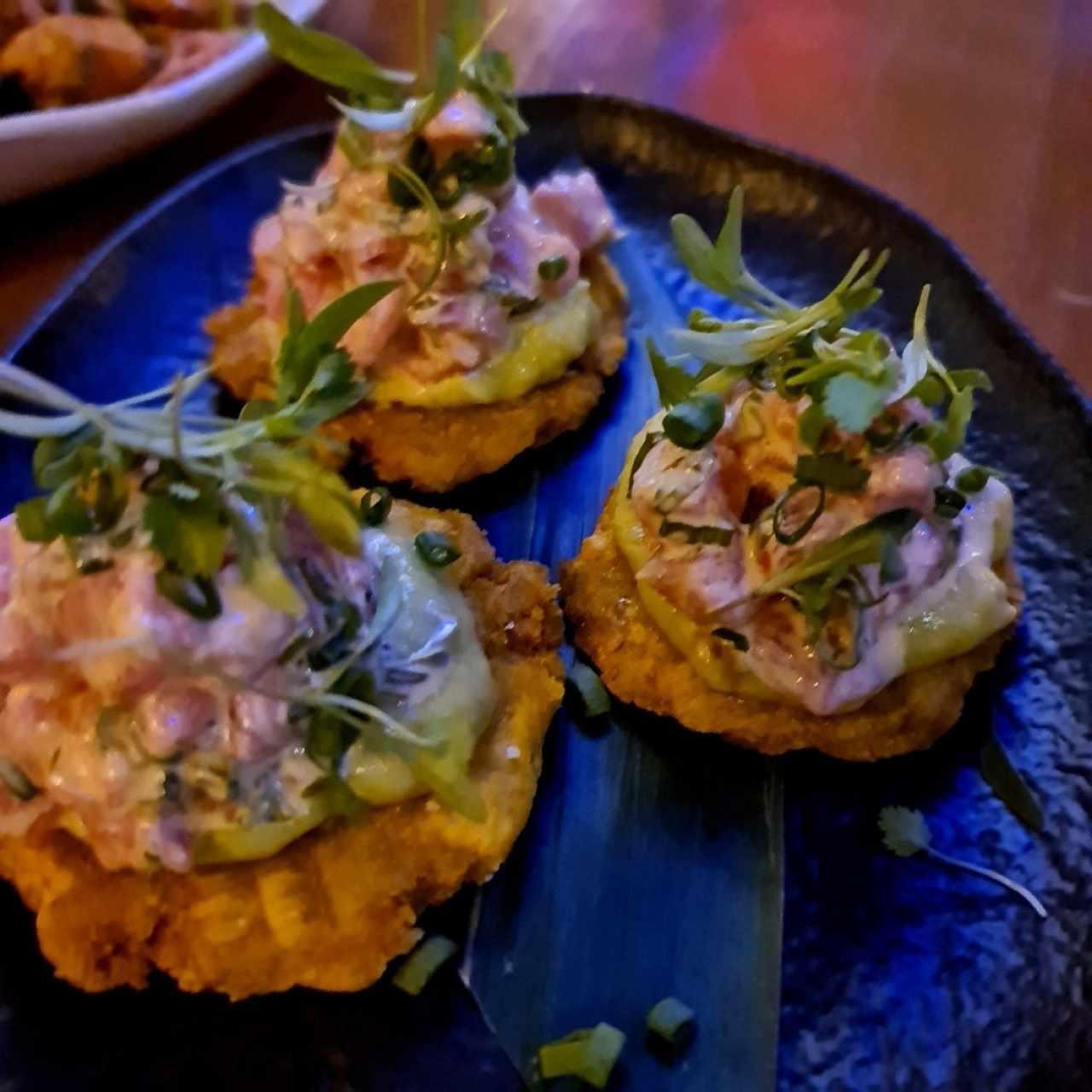 BAR BITES - Tostones De Atún