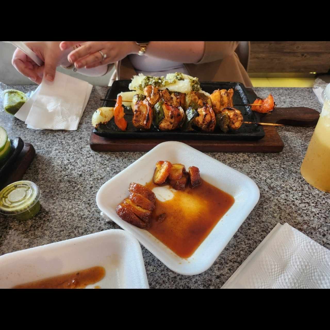 Brochetas mixtas