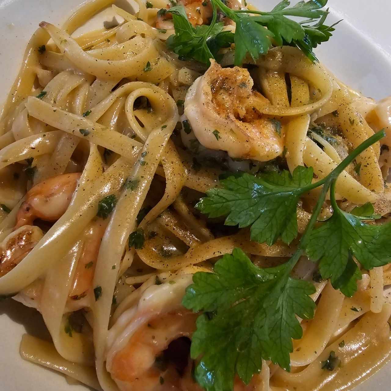 Fetuccini Aglio, Olio E Gamberetti