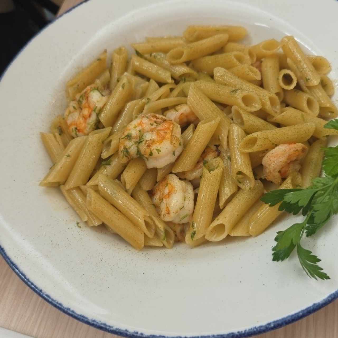 Fetuccini Aglio, Olio E Gamberetti