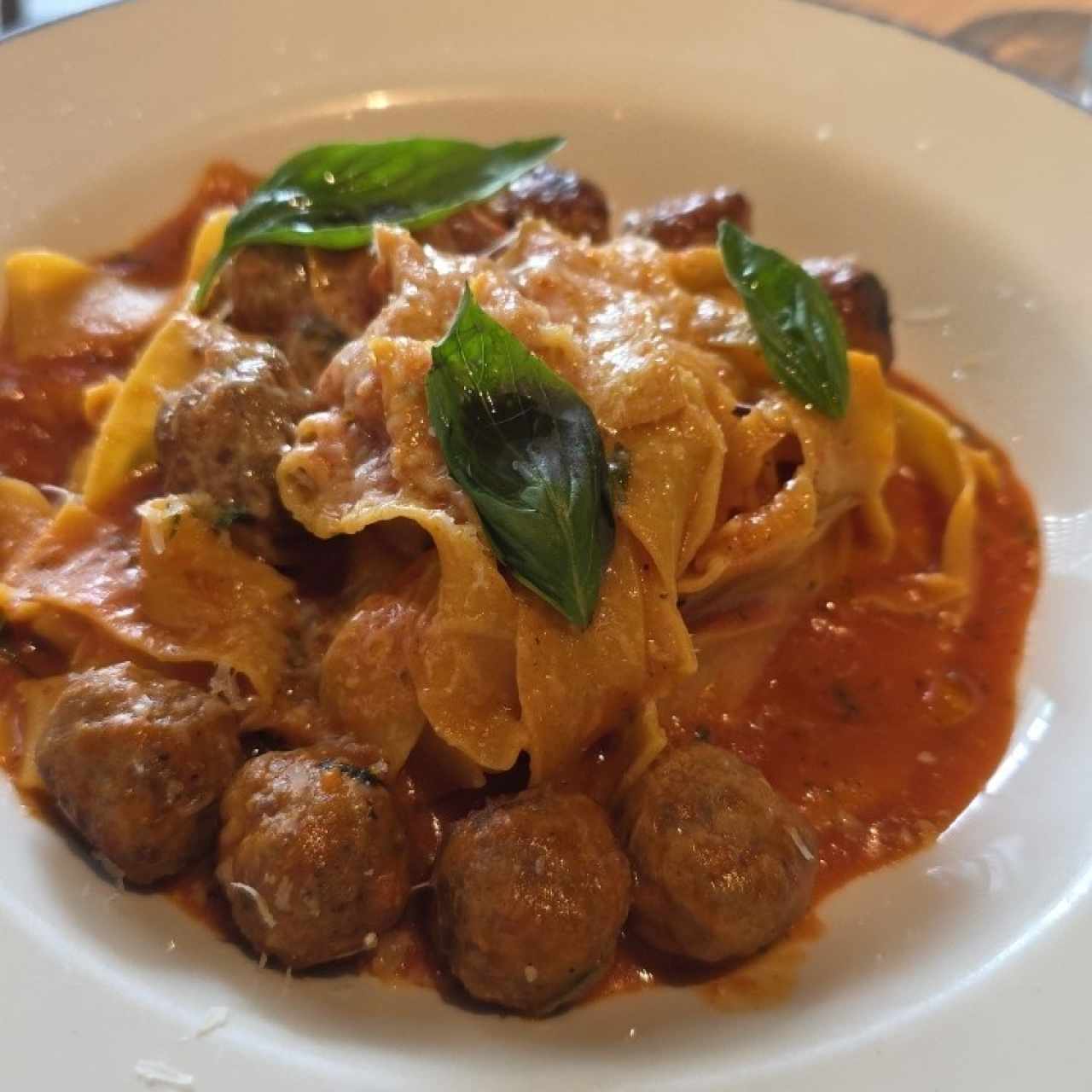 Tagliatelle y pulpette