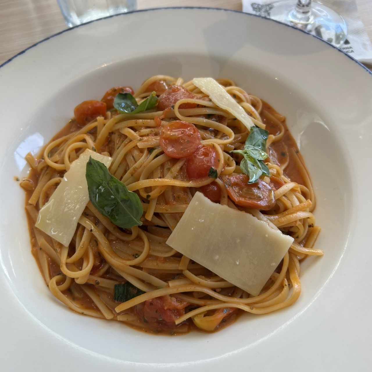 Linguini Al Filetto Di Pomodoro