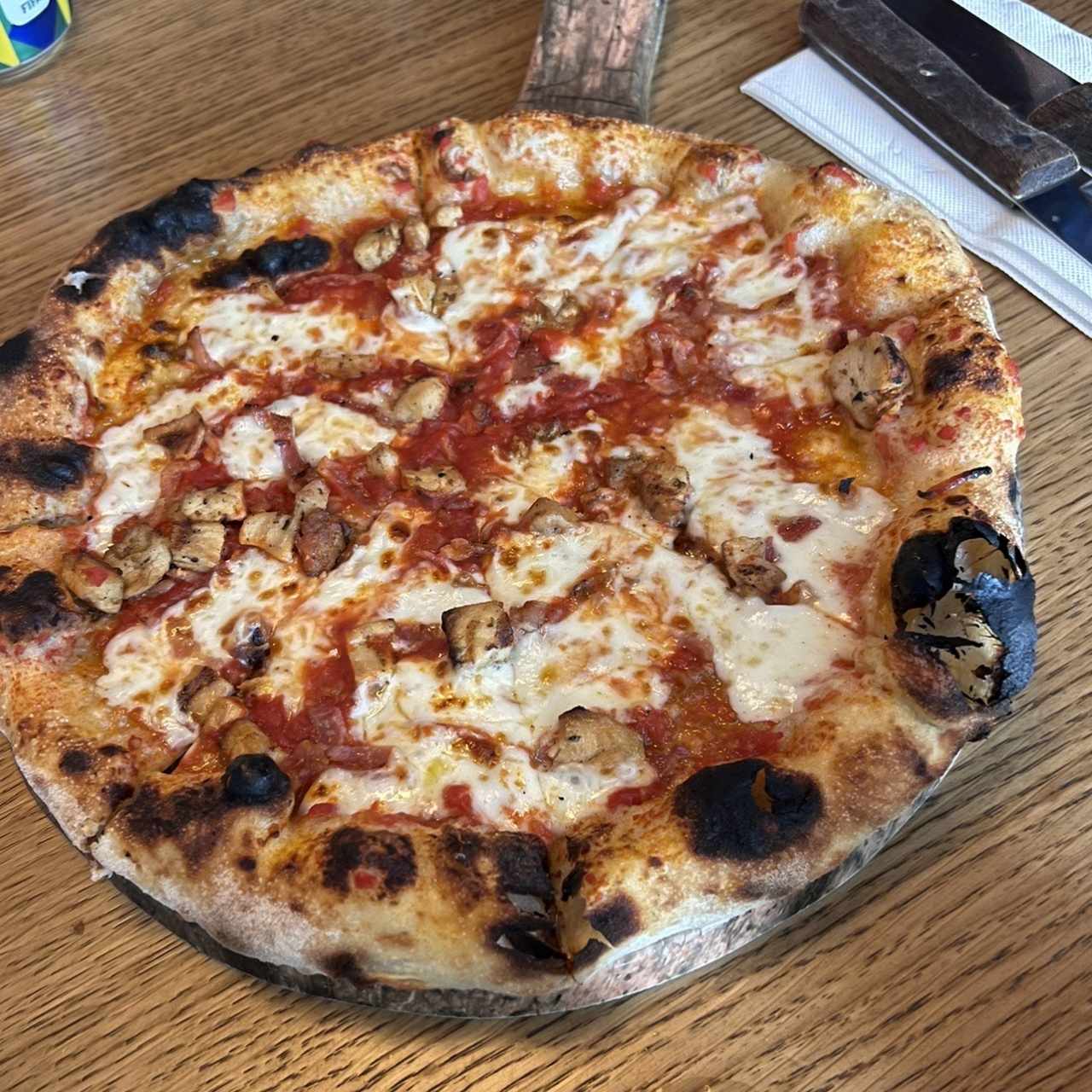 Pizzas Tradicionales - Pizza con Pollo