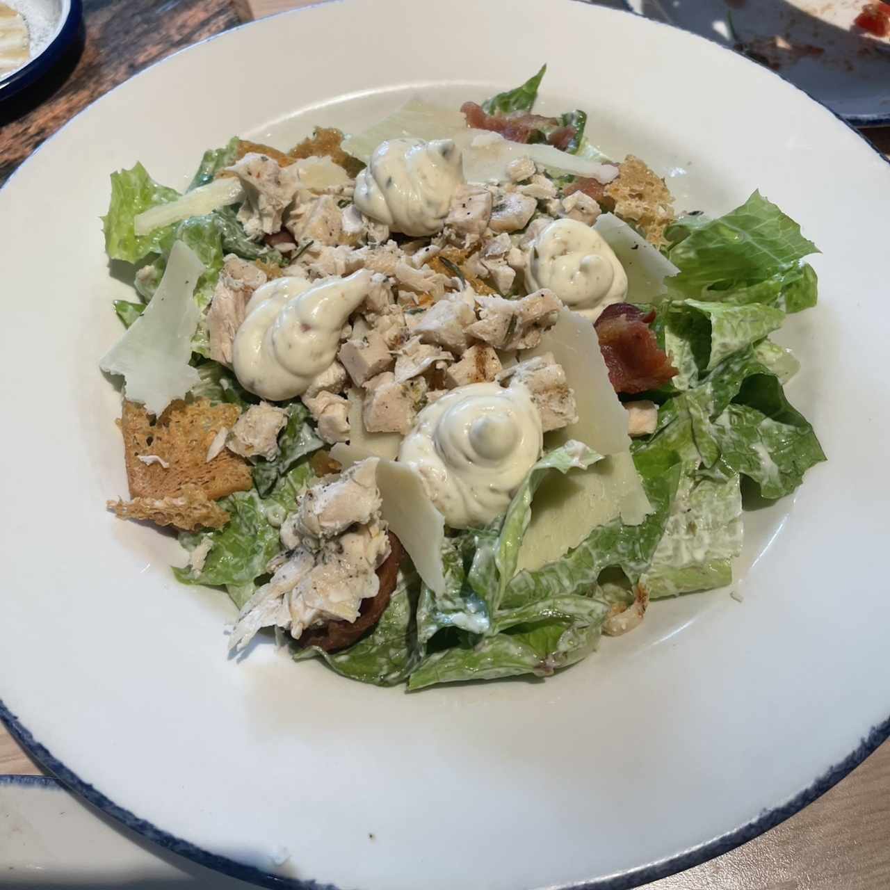 Ensalda caesar