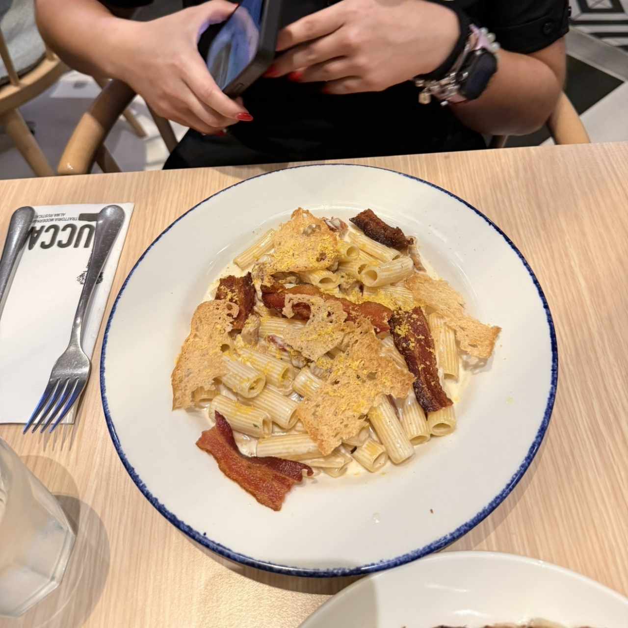 Rigatoni Ni Carbonara Ni Alfredo