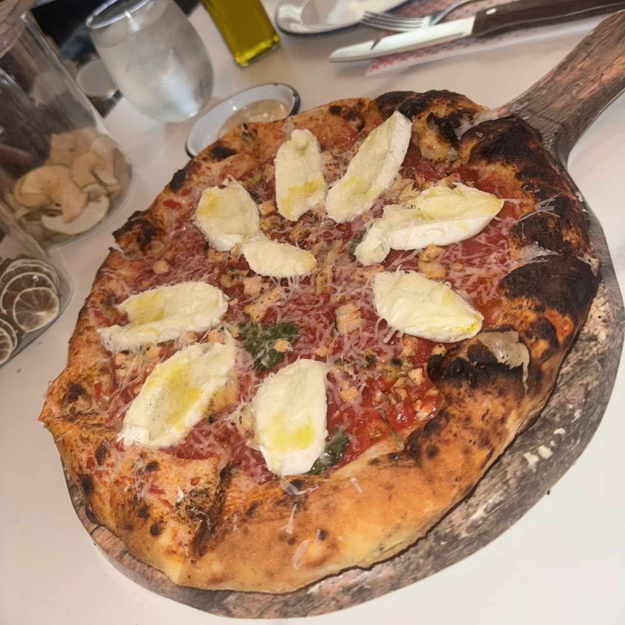 Pizzas Tradicionales - Pizza Margherita Napolitana