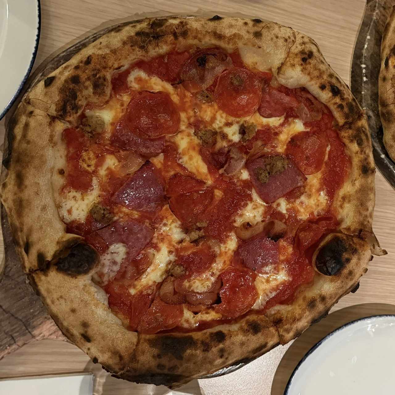 Pizzas Tradicionales - Pizza Carnivor
