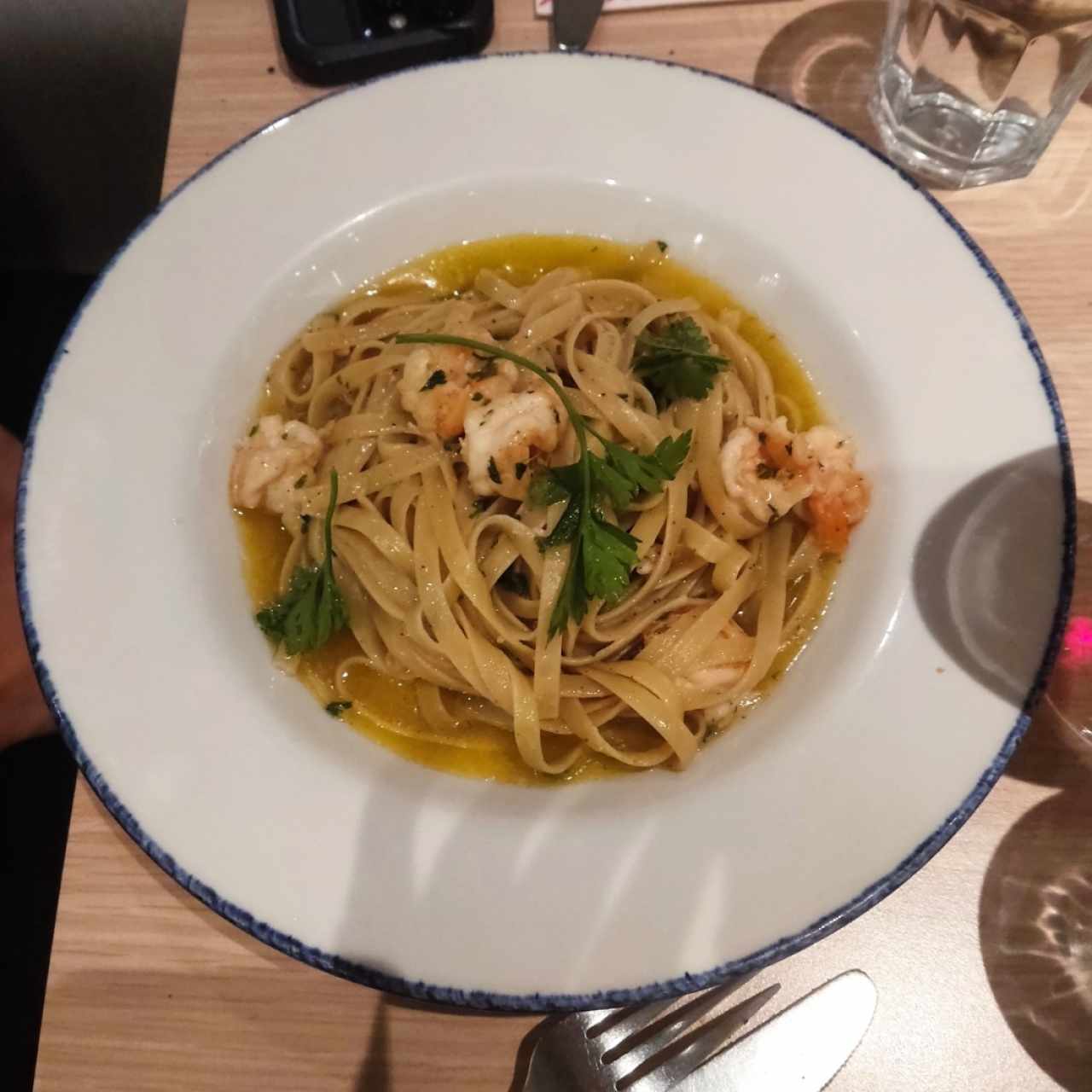 Fetuccini Aglio, Olio E Gamberetti