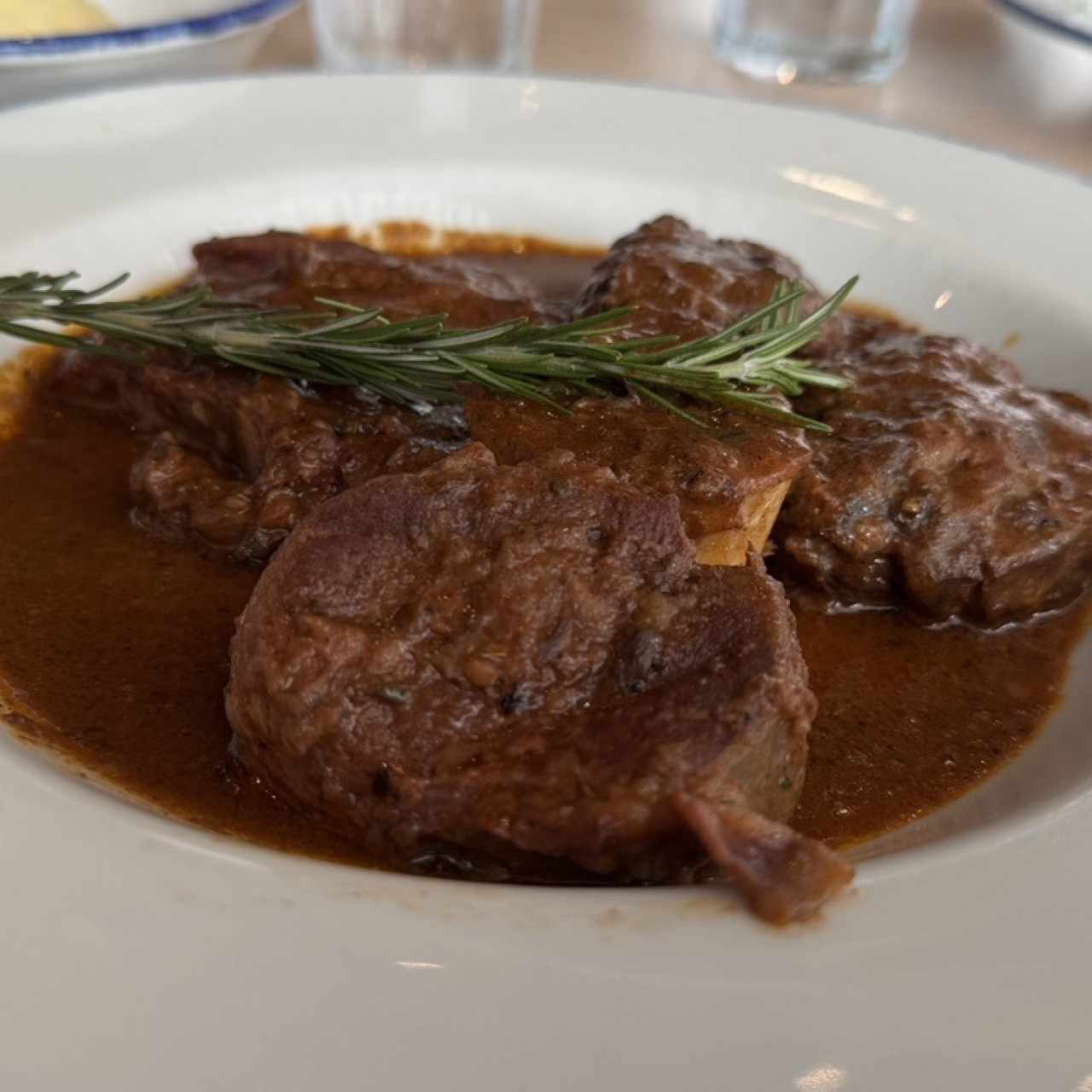 Secondi Piatti - Ossobuco