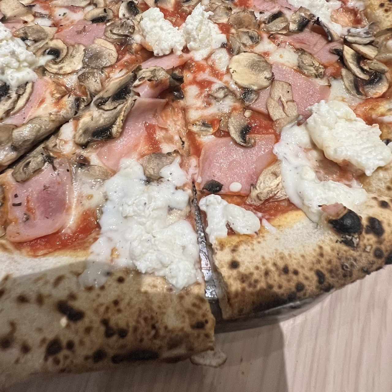 Pizzas Extraordinarias - Pizza Miami Vice
