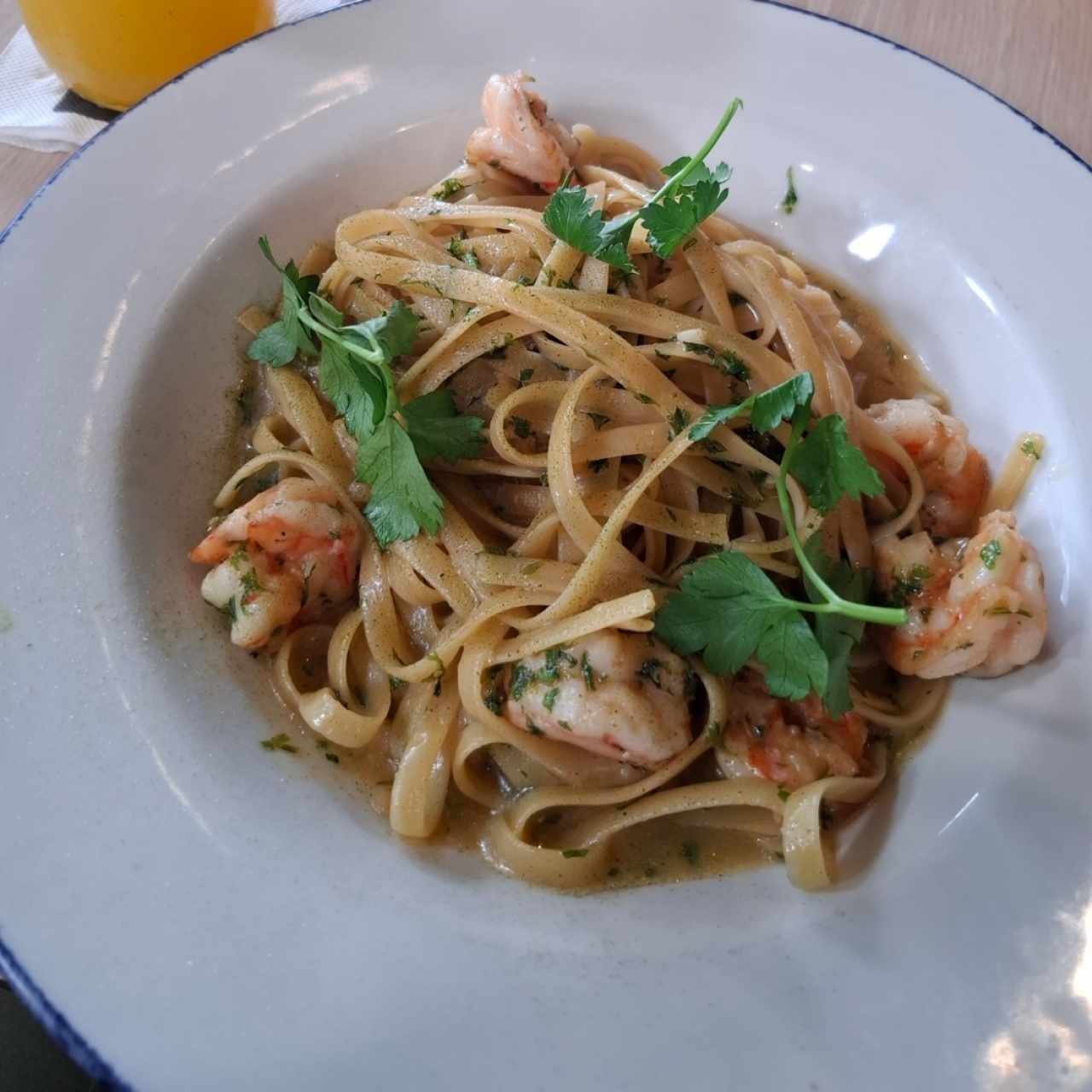 Fetuccini Aglio, Olio E Gamberetti