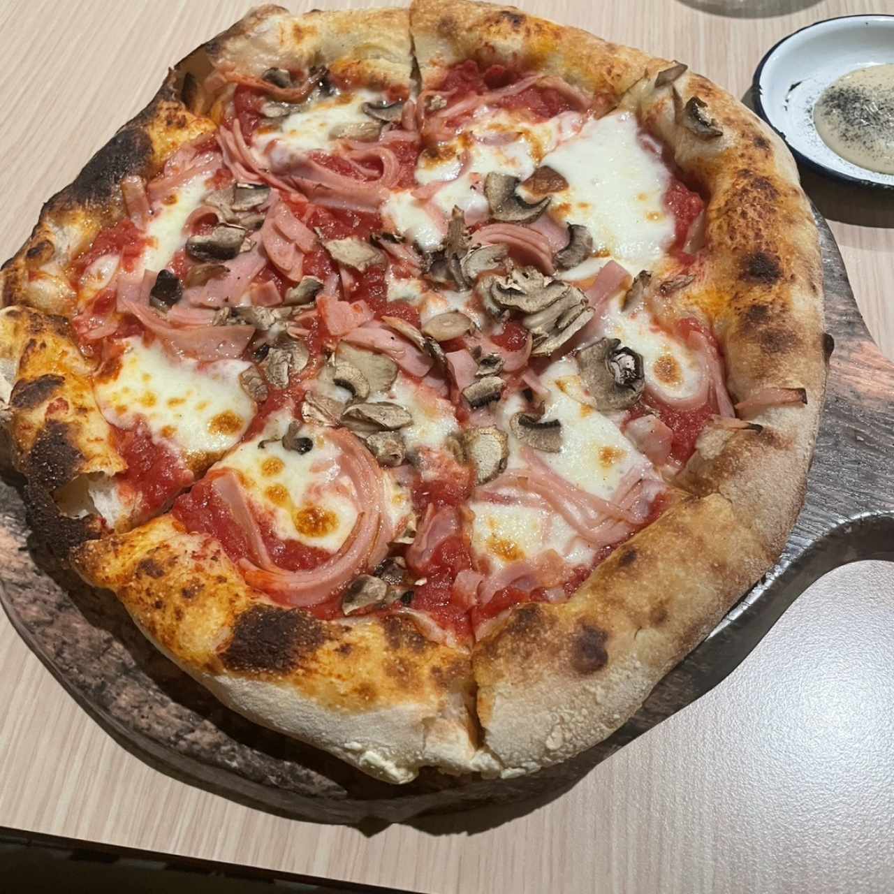 Pizzas Tradicionales - Pizza Prosciutto Funghi