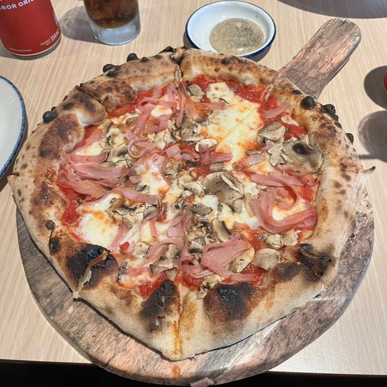 Pizzas Tradicionales - Pizza Prosciutto Funghi