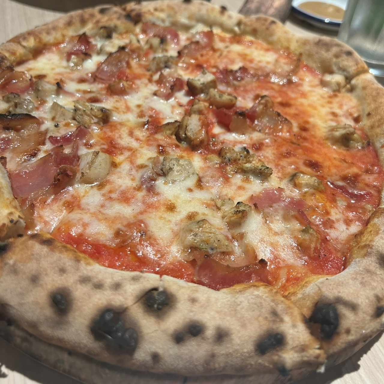 Pizzas Tradicionales - Pizza con Pollo