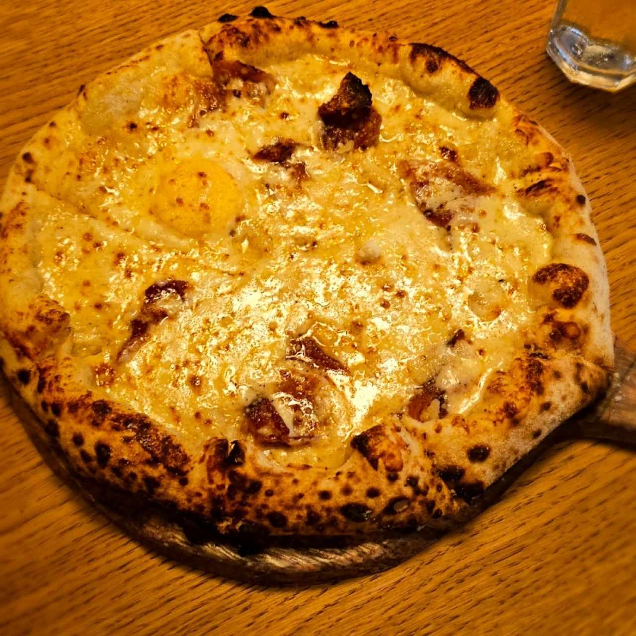 Pizzas Extraordinarias - Pizza Carbonara