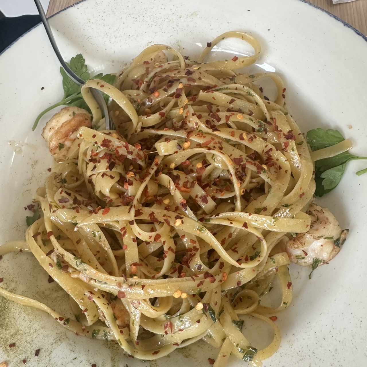 Fetuccini Aglio, Olio E Gamberetti