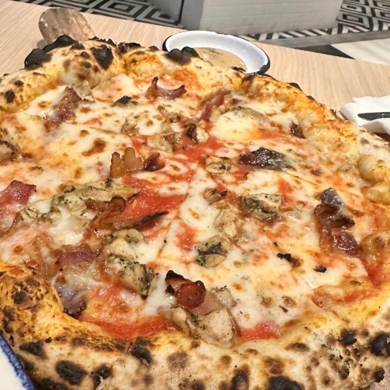Pizzas Tradicionales - Pizza con Pollo